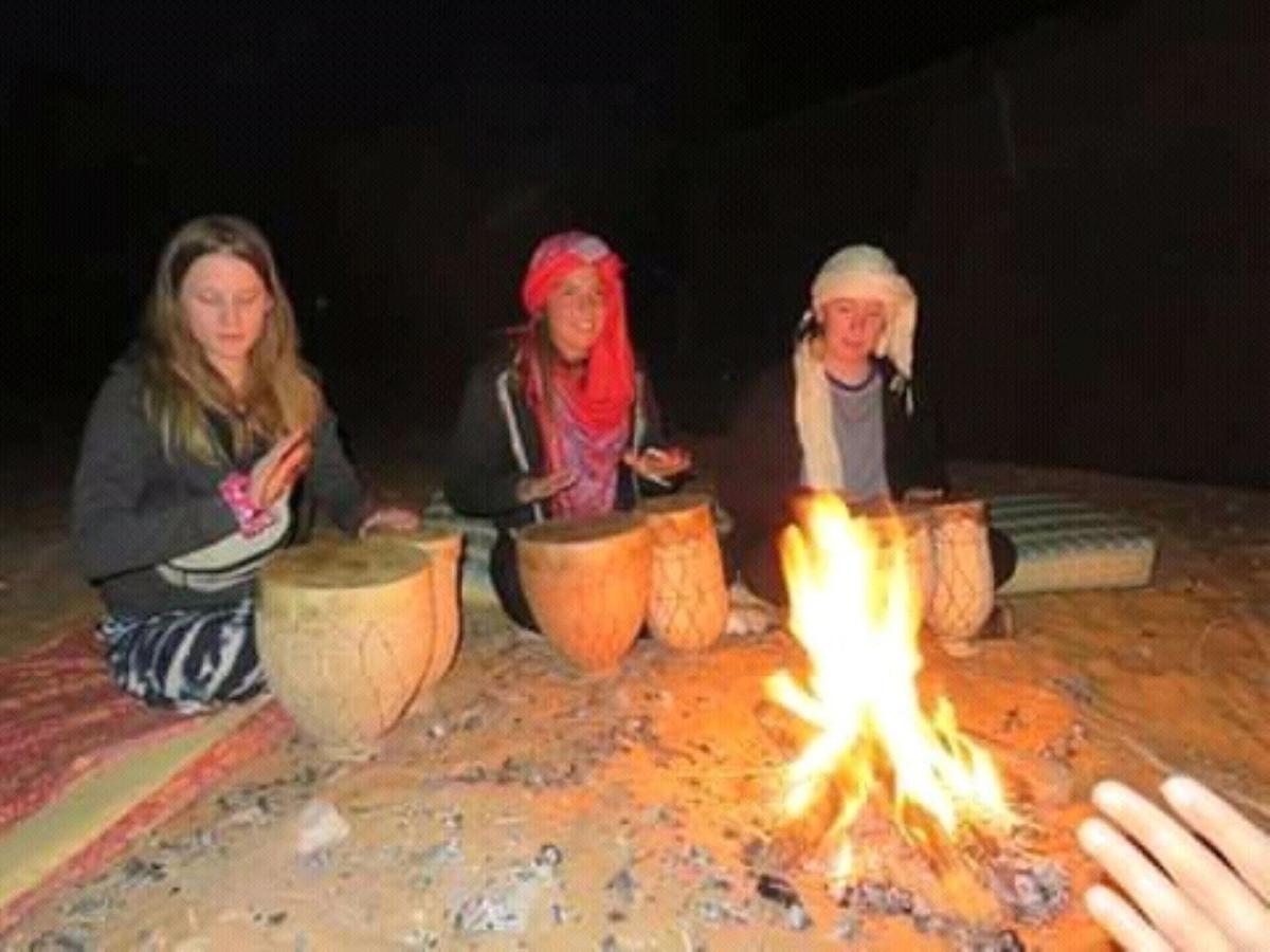 Restcamp Ergchebbi Hotel Merzouga Eksteriør billede