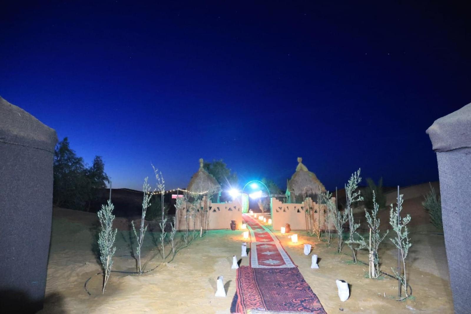 Restcamp Ergchebbi Hotel Merzouga Eksteriør billede